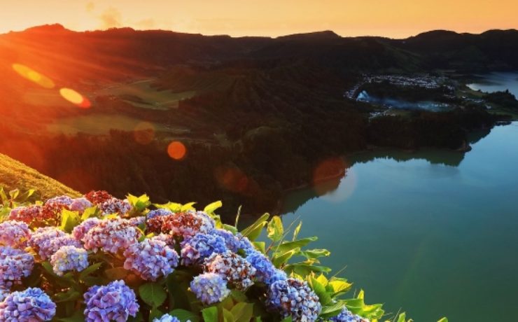 Lagoa das Sete Cidades - 4 reasons to fall in love with the Azorean islands - Into the Wild Azores Tours